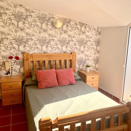 Hostal Sango Sierra De Las Nieves Alozaina Bagian luar foto