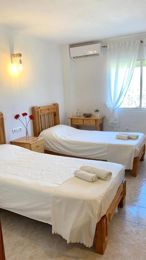 Hostal Sango Sierra De Las Nieves Alozaina Bagian luar foto