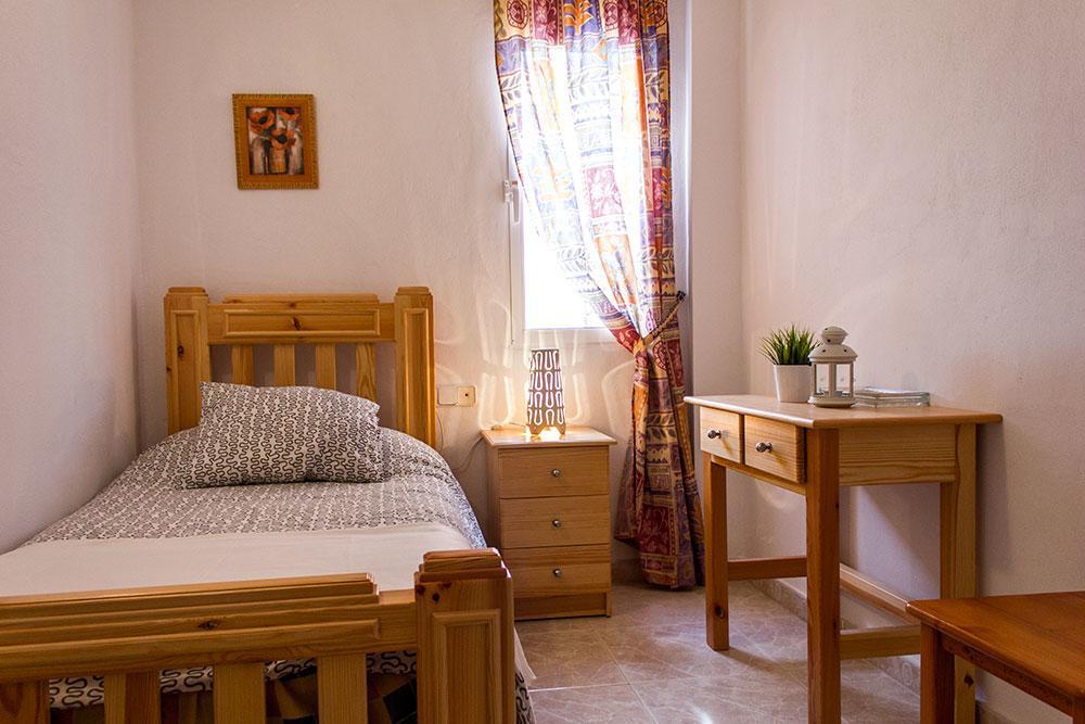 Hostal Sango Sierra De Las Nieves Alozaina Bagian luar foto